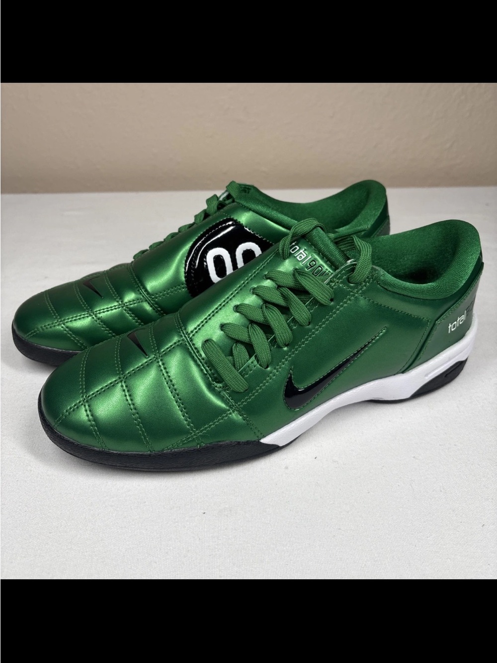 Nike Total 90 III Metallic Green Men’s 9.5 IM7595-300 New Without Box